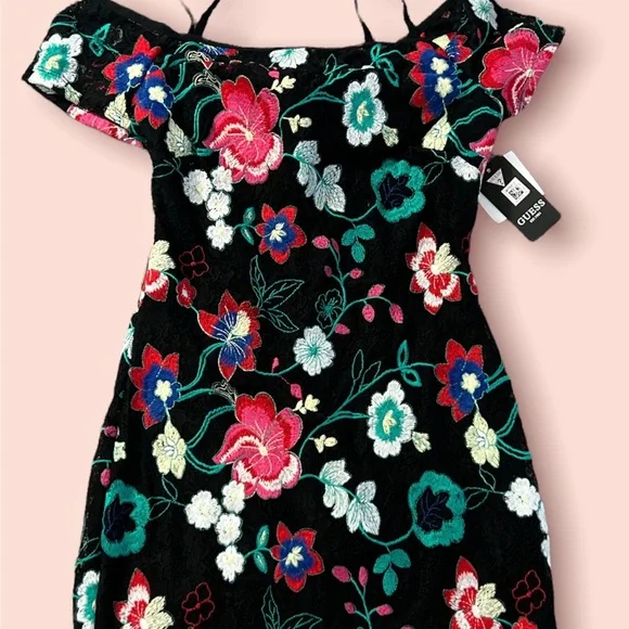 guess floral embroidered dress Wholesale MOQ6 Embroidered Short Sleeve Surplice Neck Maxi Dress main image 1